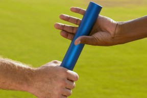 新加坡-惊天逆转！Doinb灵性助攻撕裂防线，LPL爆冷掀翻加拿大队